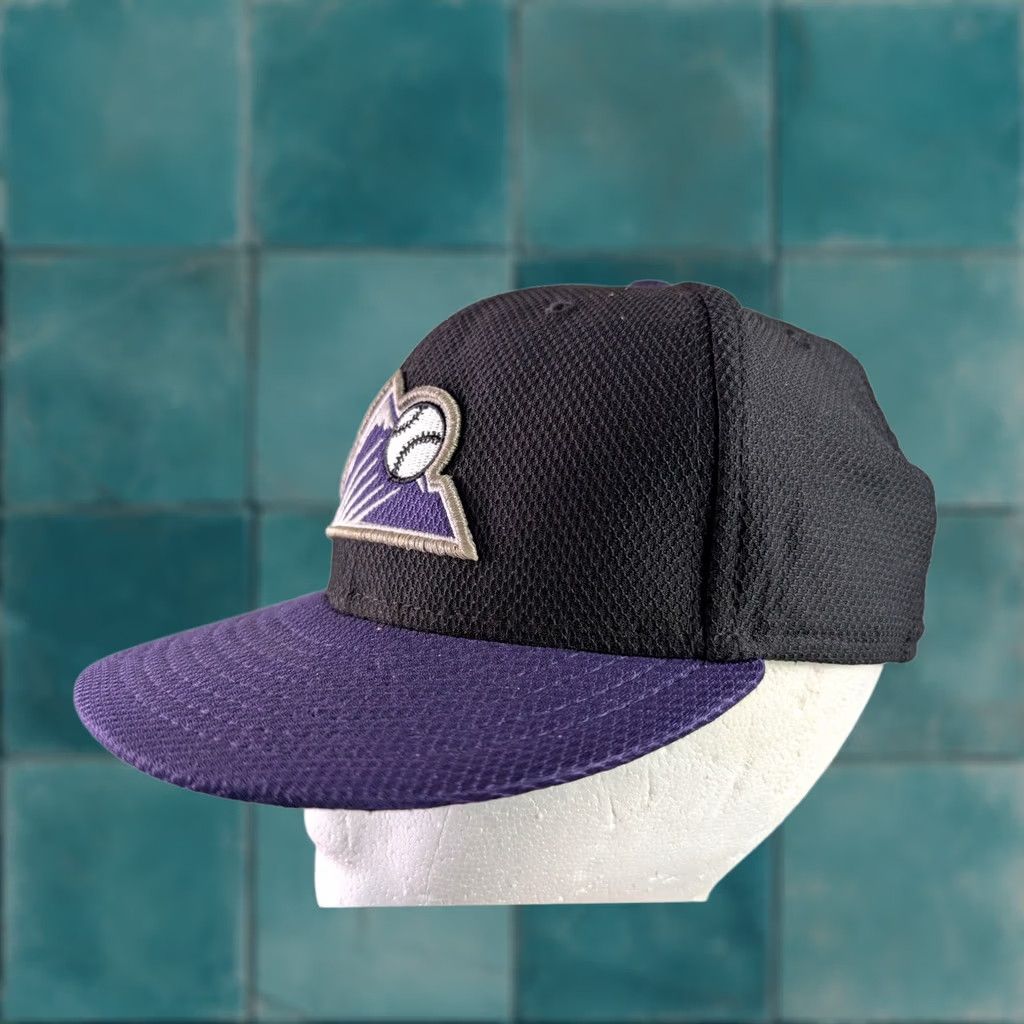 New Era New Era 59FIFTY Colorado Rockies Fitted Hat MLB Authentic Black Purple 6 3/4 Men Baseball Cap Size 6 3/4 Purple Brim Embroidered Logo Size ONE SIZE - 1 Thumbnail