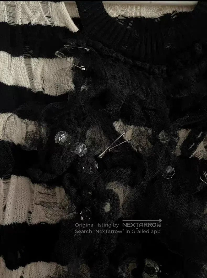 Comme des Garcons Comme Des Garcons Black and white pin-netted holey knitted Size S / US 4 / IT 40 - 5 Thumbnail