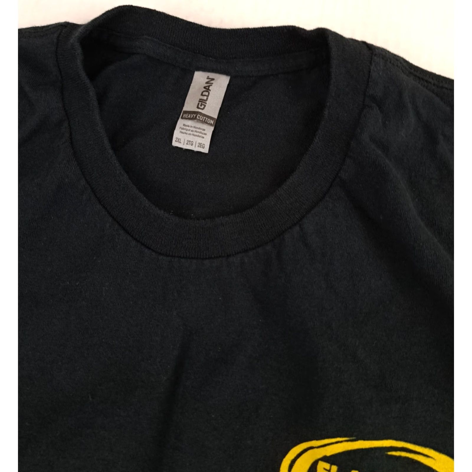 Gildan VINTAGE Gildan T-Shirt Black Cotton Short Sleeve Crew Neck 2XL Bus Rider Fifure 8 School Bus Race 2010-2019 Unisex Adults Summer Spring Children's? Size US XXL / EU 58 / 5 - 2 Thumbnail
