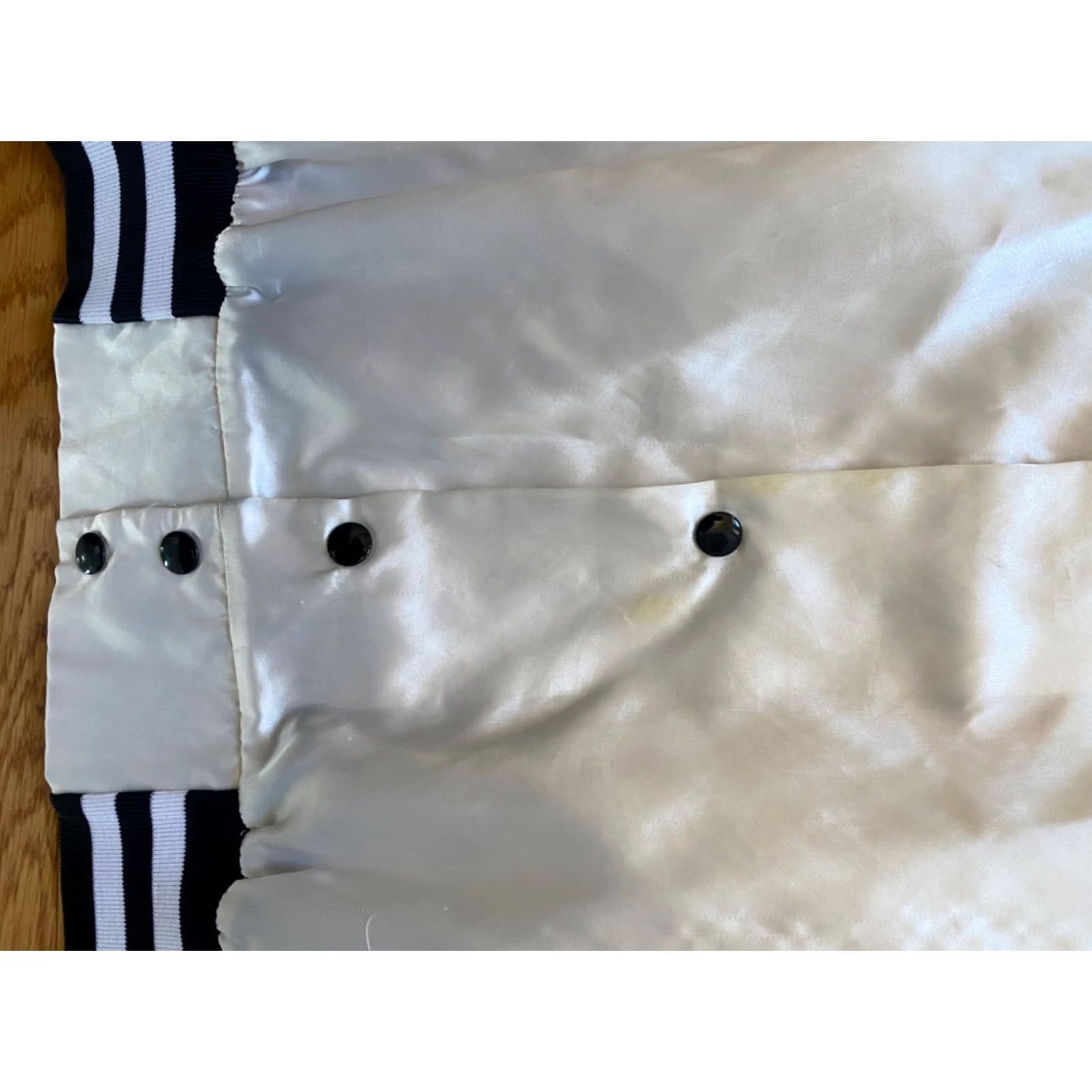 Vintage VINTAGE Windjammer Jacket Satin Nylon White XL Men USA Bomber Full Zip Satin Windjammer Jacket Size US XL / EU 56 / 4 - 5 Thumbnail
