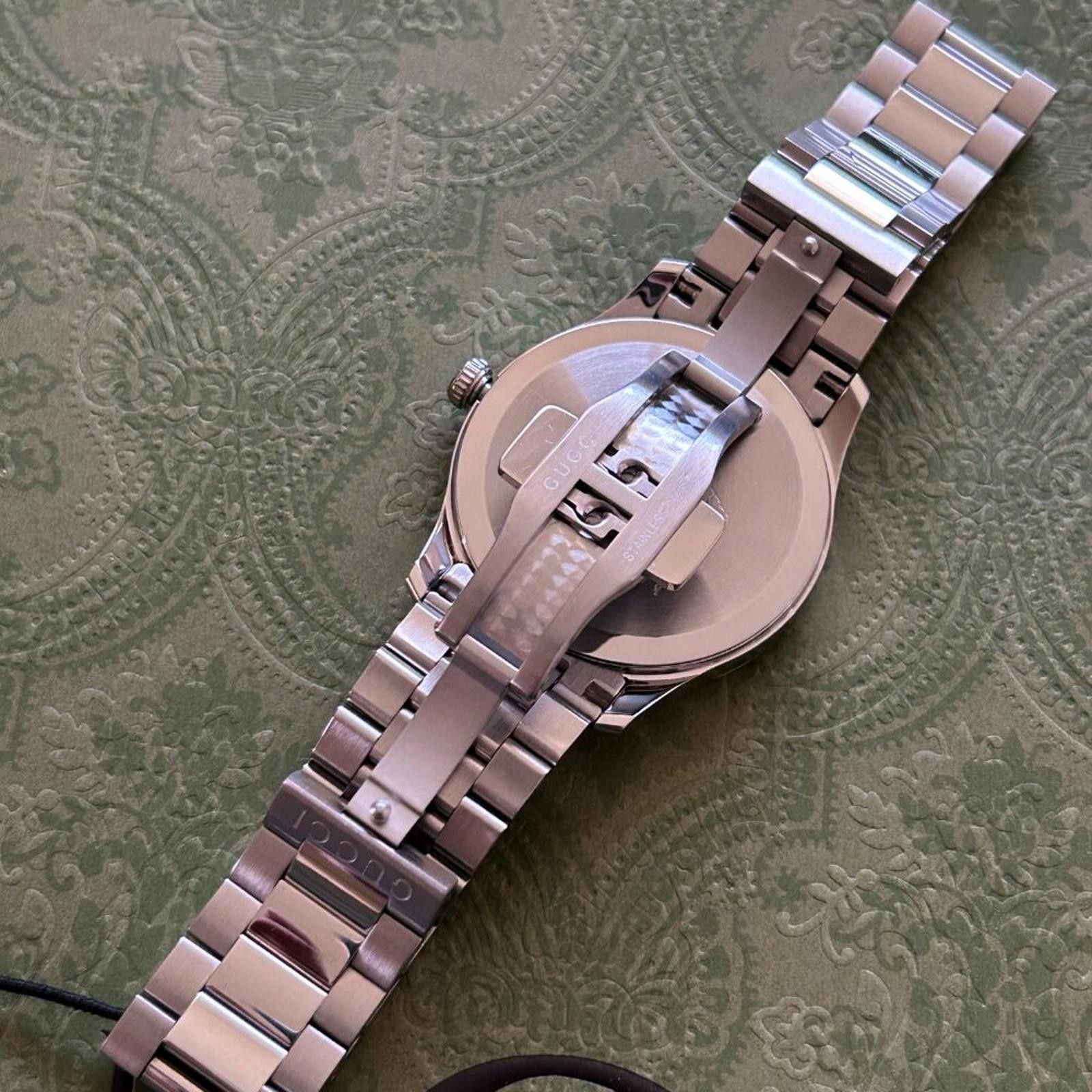 Gucci NWT Gucci 38mm Colored Snake Motif Stainless Steel Watch Size ONE SIZE - 3 Thumbnail