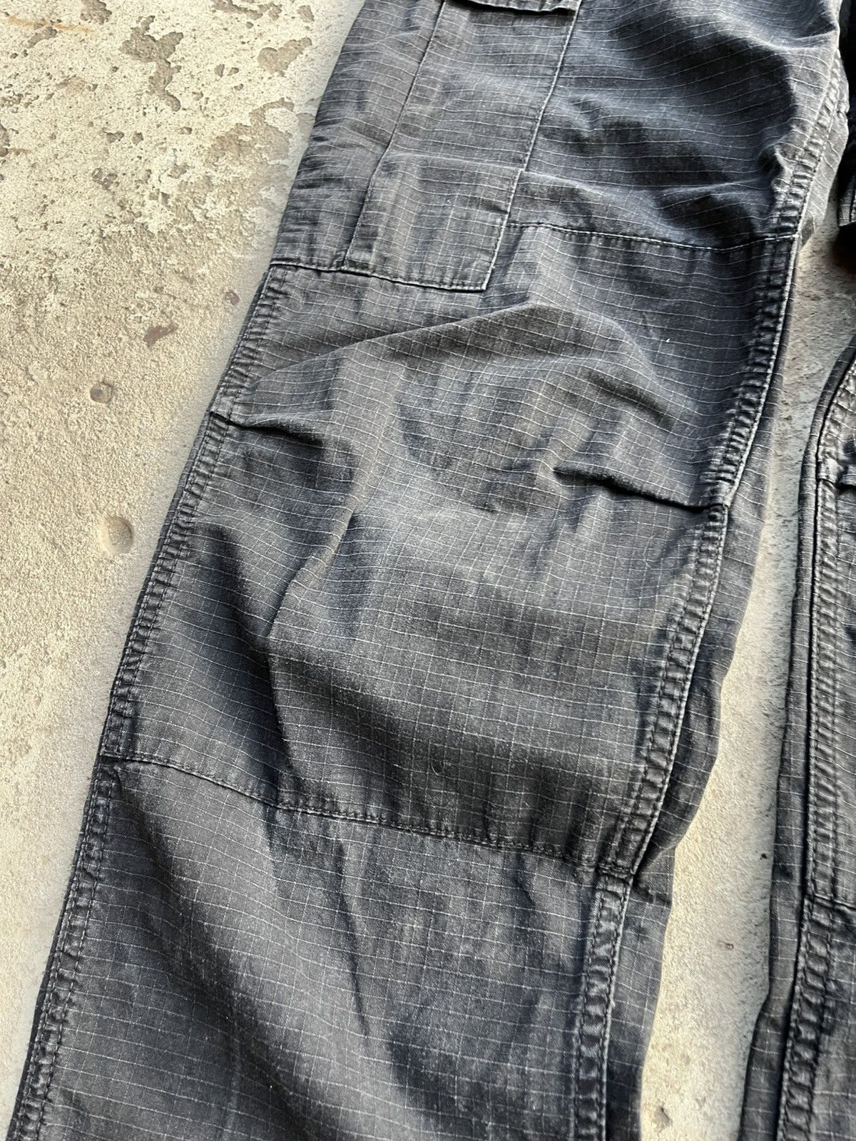 Carhartt × Carhartt Wip × Japanese Brand Vintage Bondage Carhartt Cargo Double Knee Faded Baggy Pants Size US 29 - 17 Thumbnail