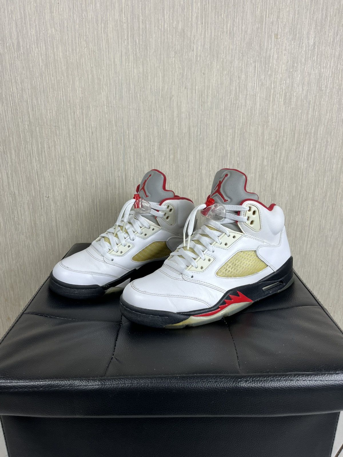 Jordan Brand × Nike × Vintage Vintage OG Nike air Jordan 5 V fire red sneakers 2012 retro Size US 7.5 / EU 40-41 - 2 Thumbnail