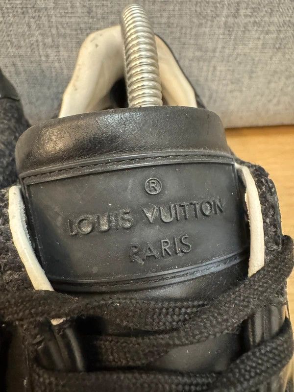 Louis Vuitton Louis Vuitton Paris Run Away Knit Leather Low Sneakers s6 40 Size US 7 / EU 40 - 11 Thumbnail