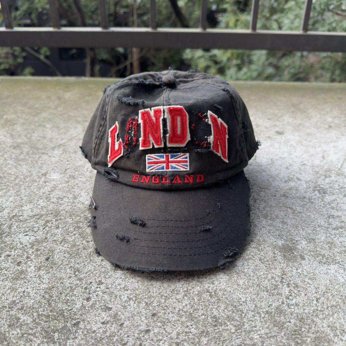 Vintage Thrashed Faded Distressed London Hat ERD Grunge Punk Size ONE SIZE - 1 Thumbnail