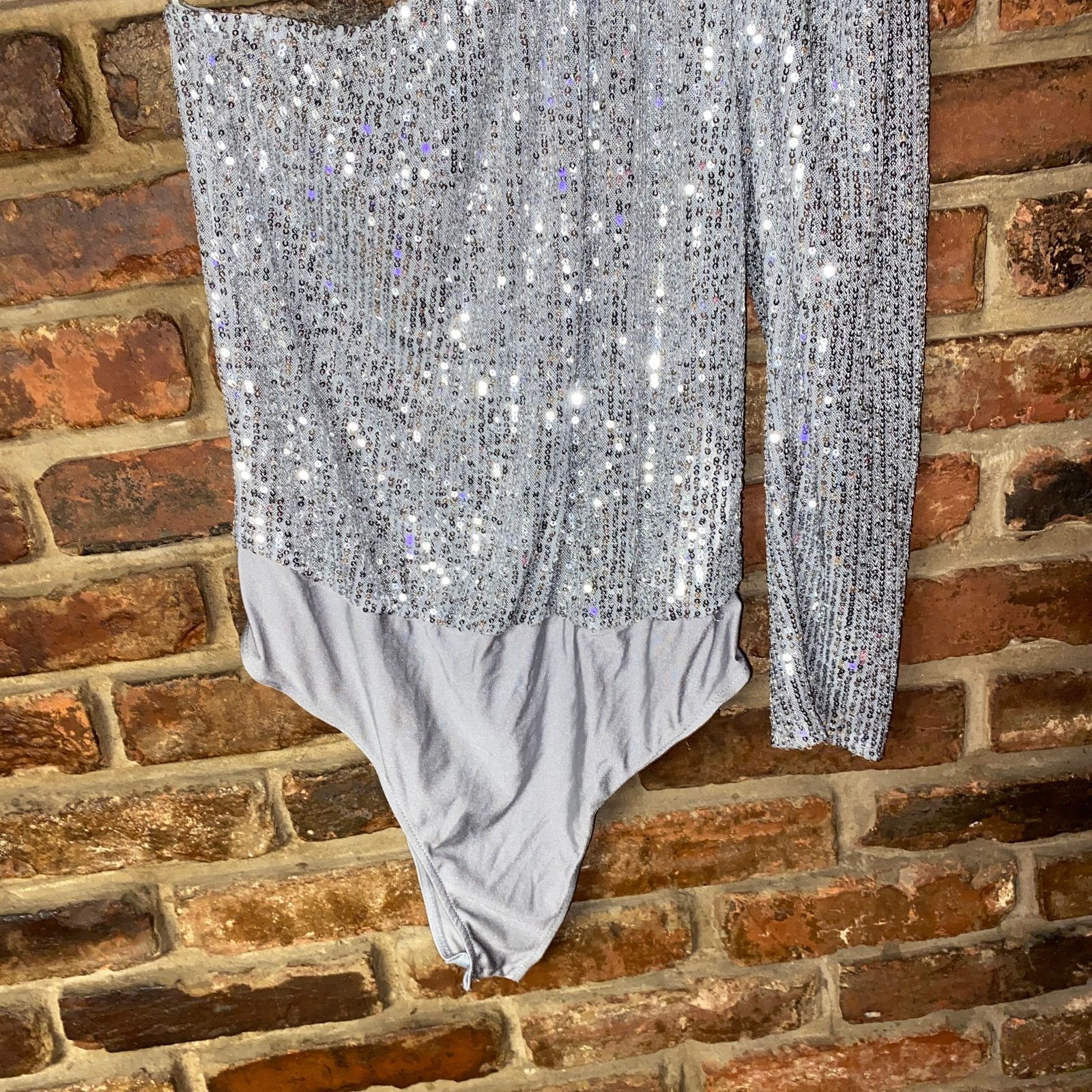 Zara Zara Silver Sequined One Shoulder Long Sleeve Bodysuit Large Size L / US 10 / IT 46 - 4 Thumbnail