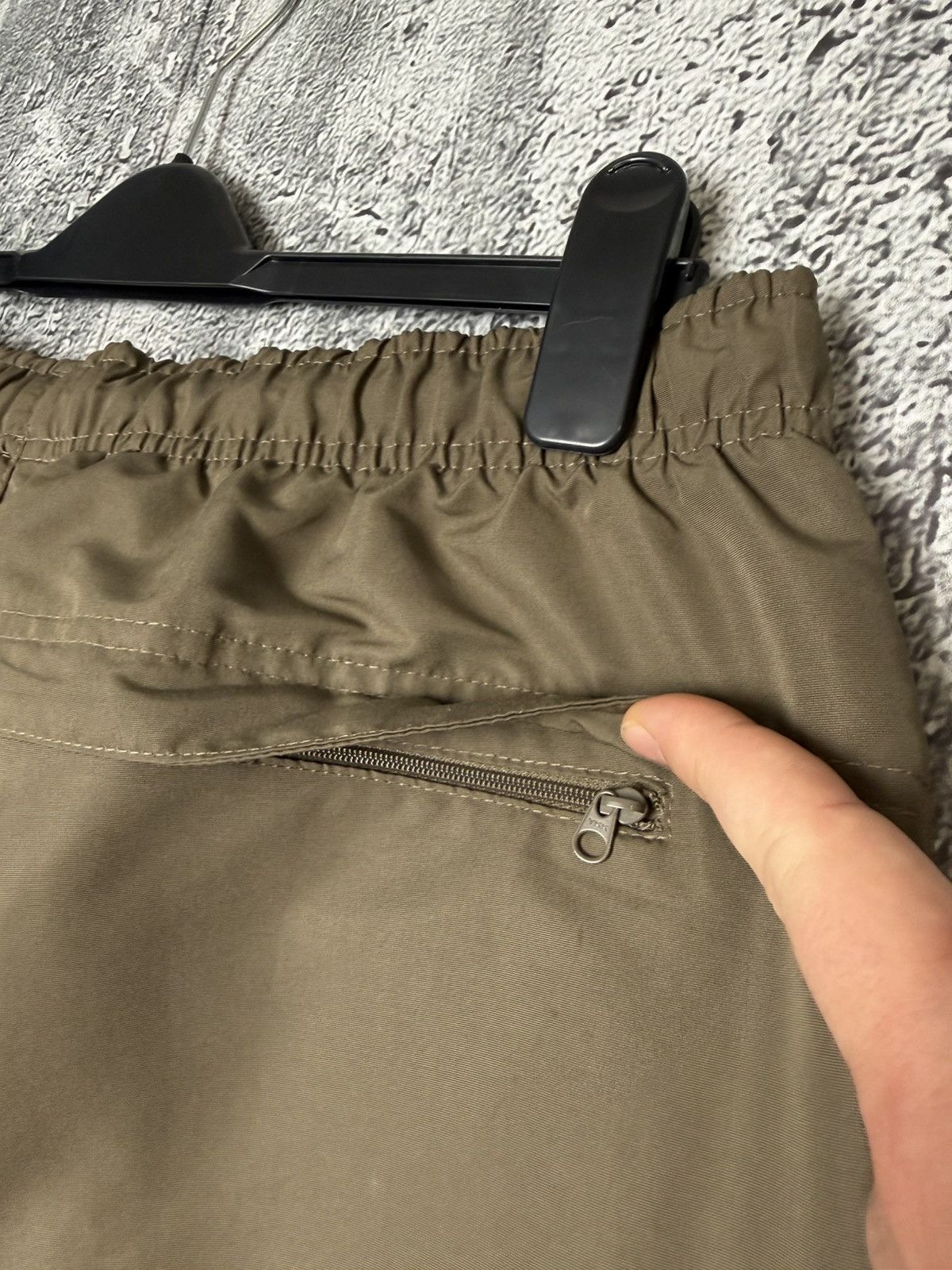 Nike Vintage Nike Sweatpants Khaki Nylon Track Pants Size XL Size US 38 / EU 54 - 13 Thumbnail