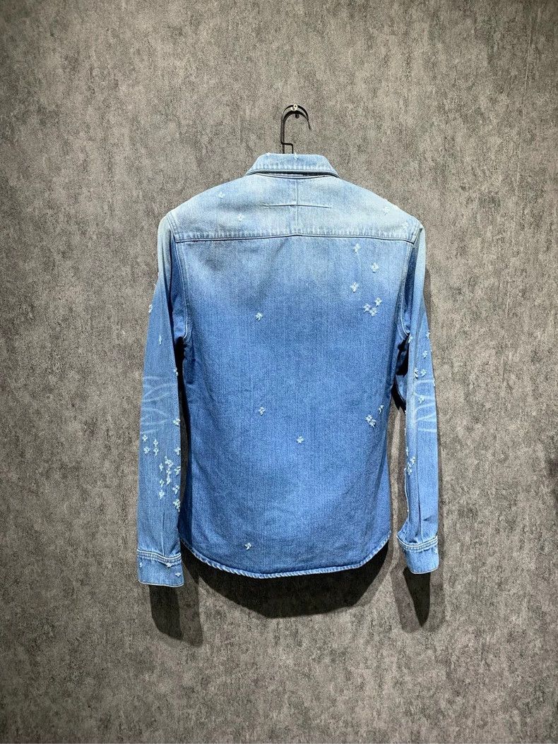 Givenchy Givenchy Classic Distressed Denim Jacket 2506-Nextarrow Size US S / EU 44-46 / 1 - 7 Thumbnail