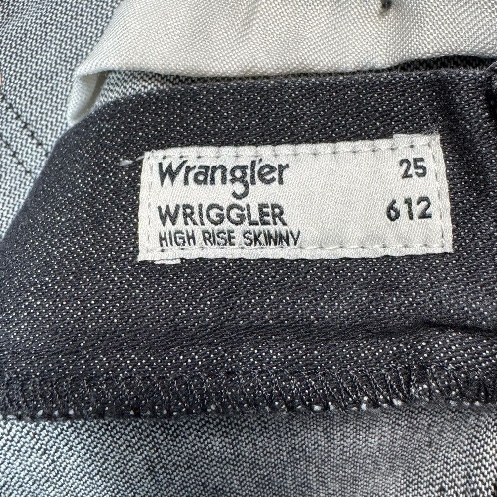 Wrangler NWT New Wrangler Wriggler 612 High Rise Skinny Black Jeans Size 25" / US 0 / IT 36 - 7 Thumbnail