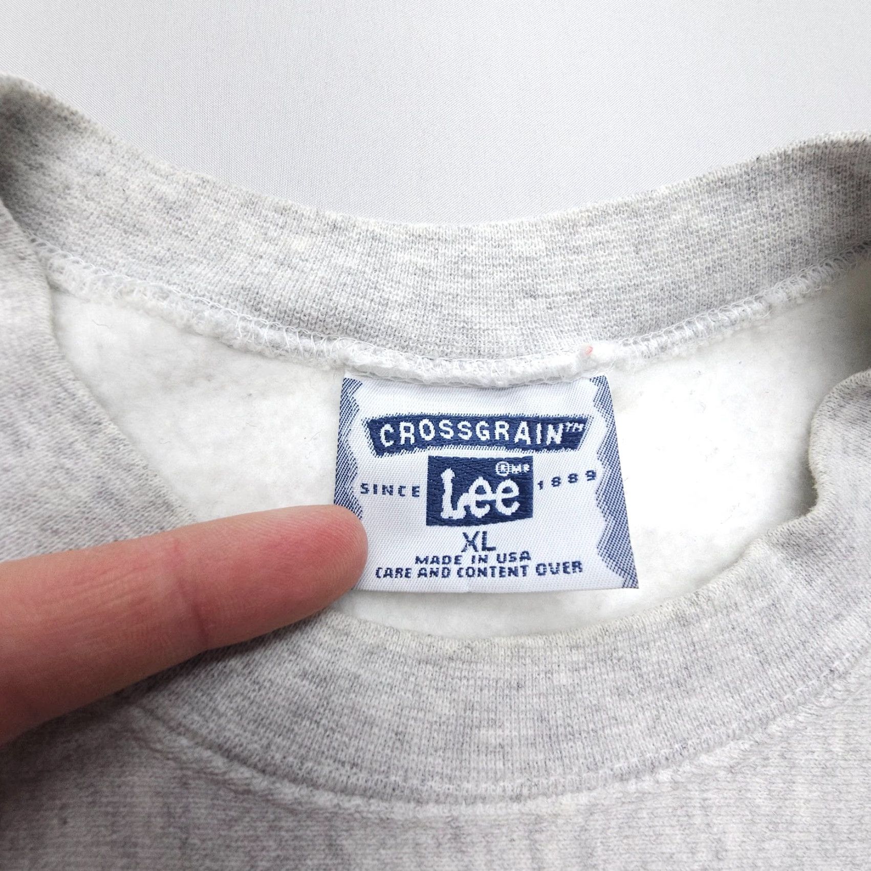 Lee VINTAGE Lee Sweatshirt Mens XL Gray Crest USA Crossgrain Heavyweight Pullover Crew Neck Graphic Print 80s 90s College USA Mens Size US XL / EU 56 / 4 - 3 Thumbnail