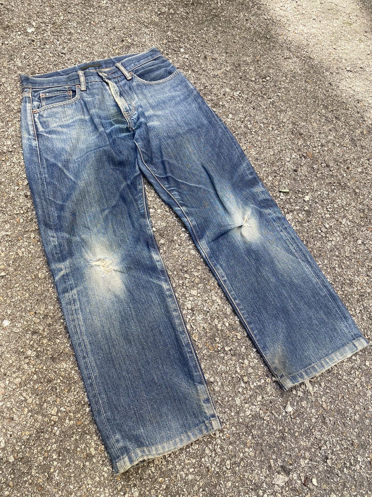 image of Jun Takahashi x Uniqlo Distressed Jeans in Denim, Men's (Size 28)