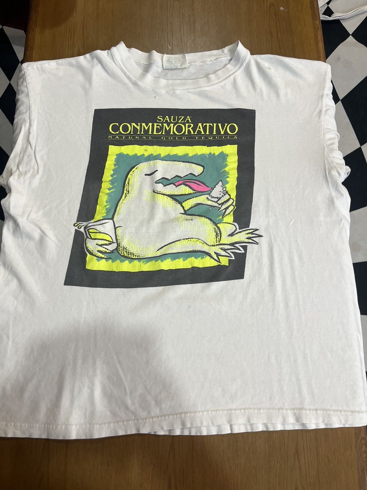 Vintage Vintage SAUZA CONMEMORATIVO Natural Gold Tequila Promo 90’s Size US XL / EU 56 / 4 - 3 Thumbnail