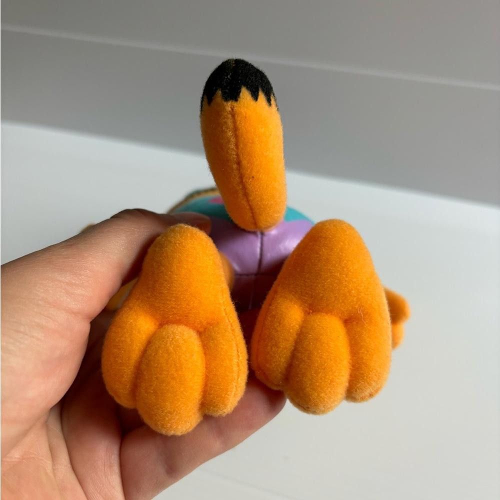 Designer Gorgeous Collectible Garfield as Egg Stuffed Plushie Size ONE SIZE - 3 Thumbnail