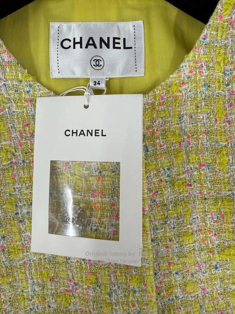 Chanel Chanel 24C Yellow-Green Jacket. Size US M / EU 48-50 / 2 - 4 Thumbnail