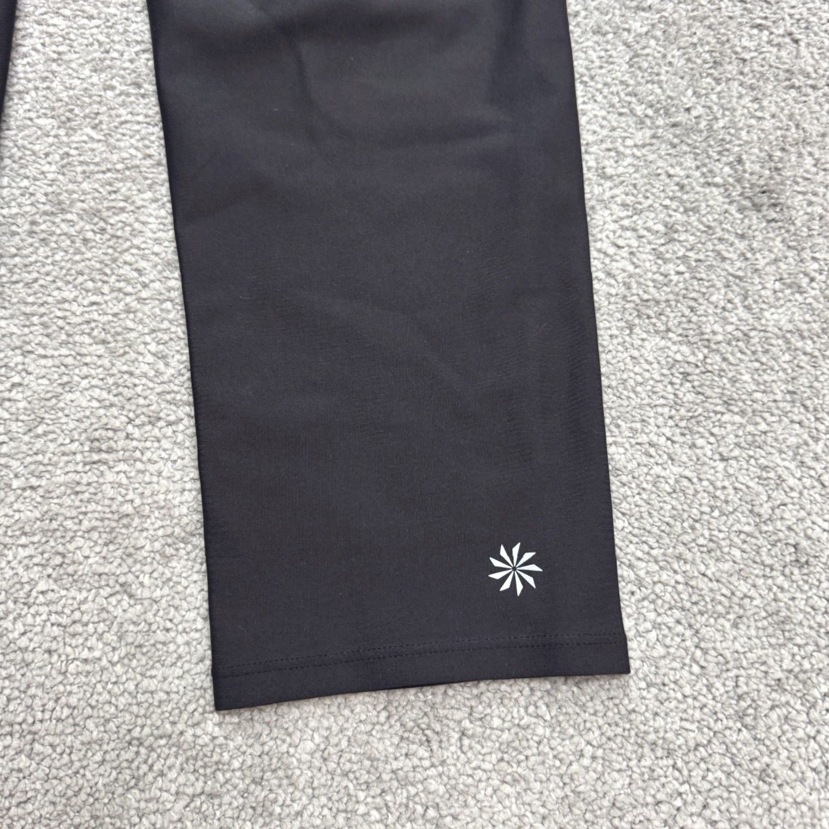 Athleta Athleta Leggings Womens Medium Black Capri Yoga Gym Athletic Slim Start with Pull On Comfort Breathable Size 32" / US 10 / IT 46 - 4 Thumbnail