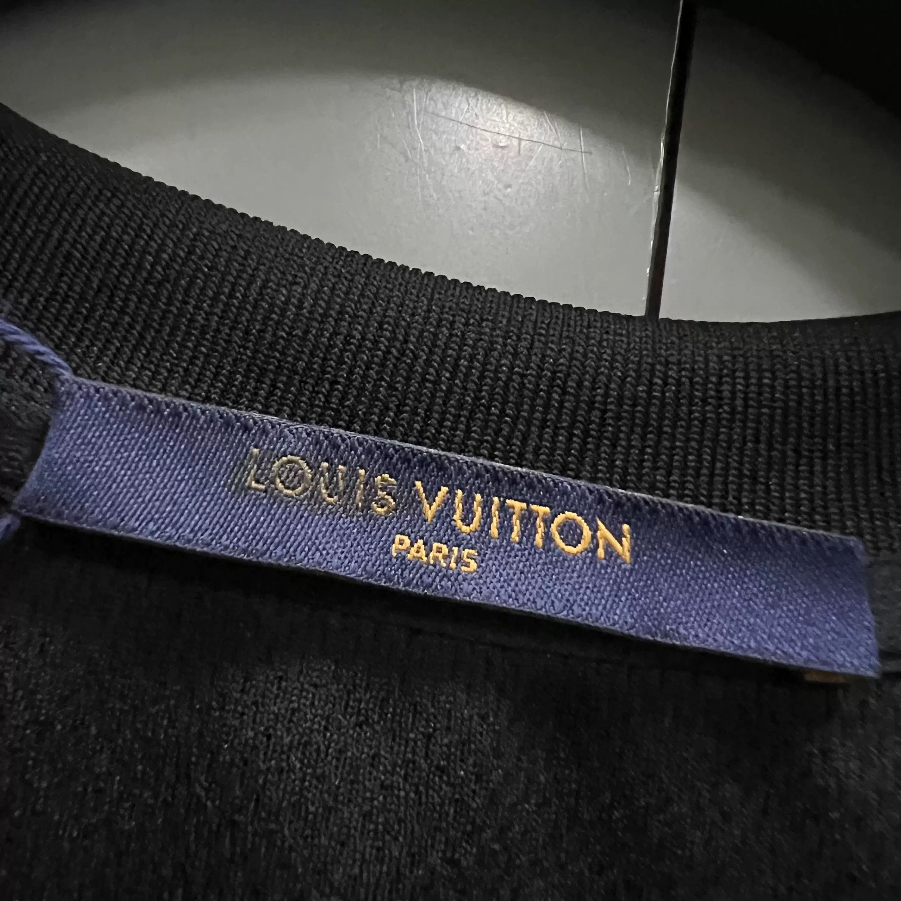 Louis Vuitton Louis Vuitton Black Blue Logo Short Sleeve Size US S / EU 44-46 / 1 - 2 Thumbnail
