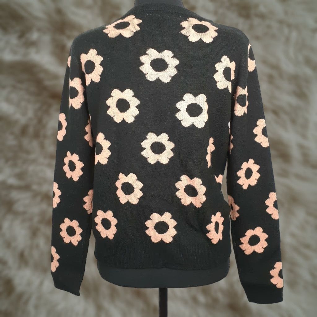 Vintage VINTAGE Coincidence & Chance Floral Knit Sweater Long Sleeve Small Black Acrylic Womens Pullover Round Neck Casual Size S / US 4 / IT 40 - 1 Thumbnail