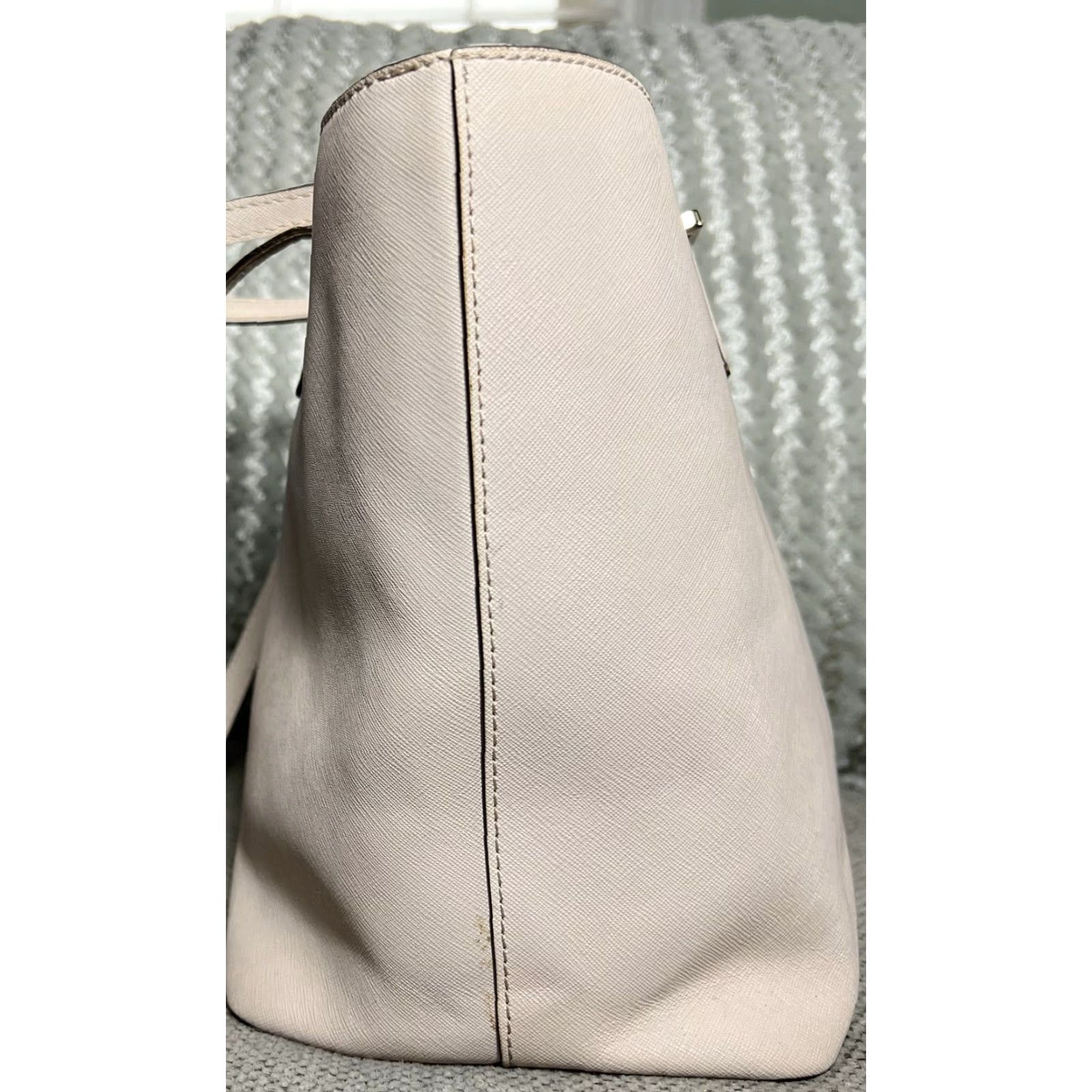 Vintage VINTAGE KATE SPADE Cedar Street Tote Beige Pink Purse Handbag Women Leather 17.5” x 10” x 6” Purse Size ONE SIZE - 5 Thumbnail