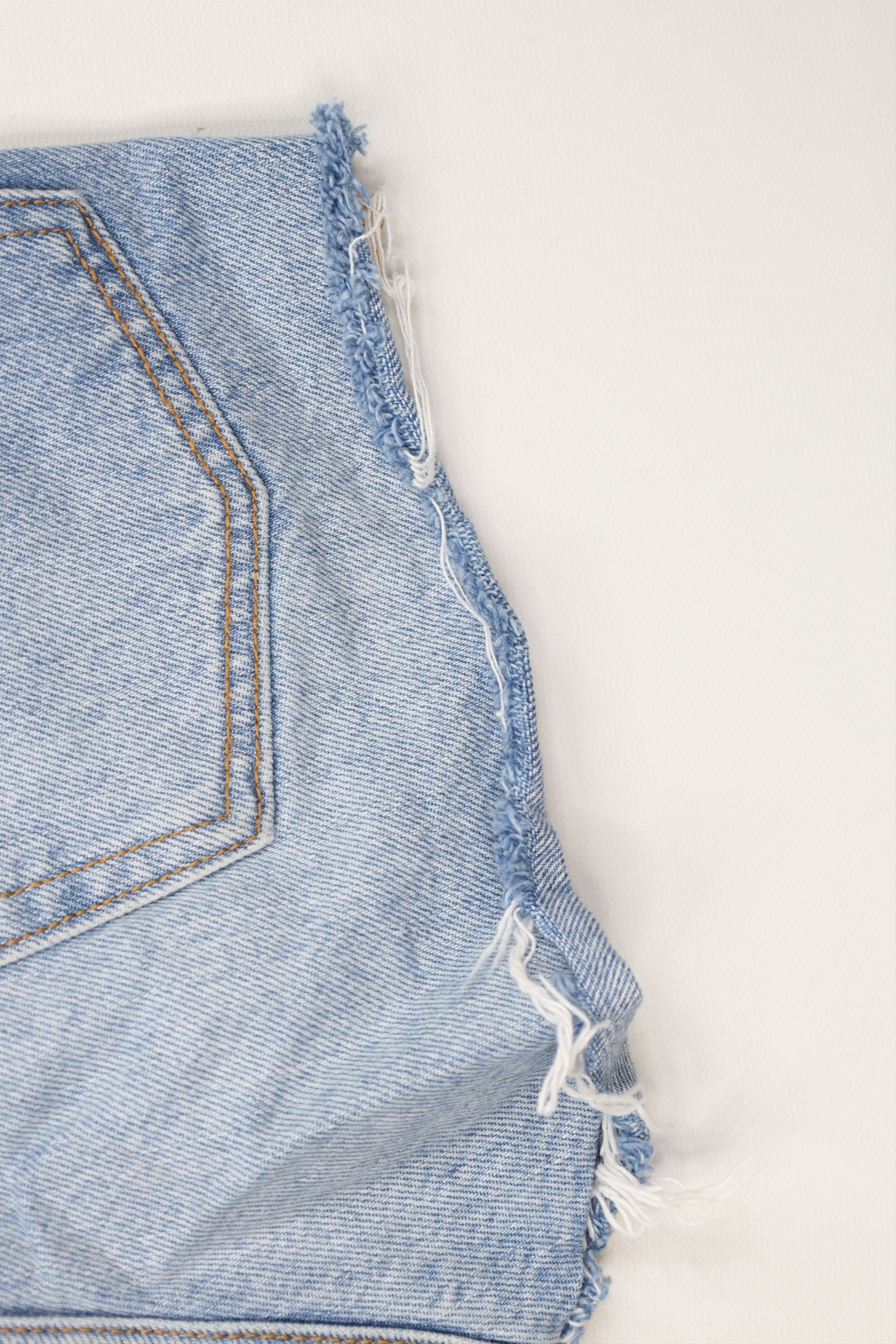 Levi's Vintage Y2K Levis 501xx Fly Flower Cut Off Denim Jean Shorts Size 24" / US 00 / IT 34 - 13 Thumbnail