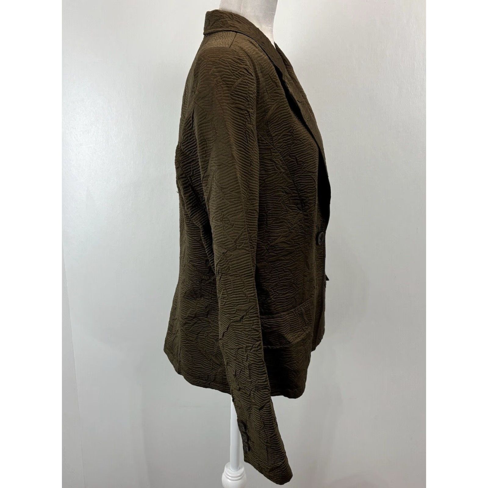 Coldwater Creek Coldwater Creek Blazer Jacket Textured Brown Sz 10 12 Women’s Brown Business Classic Style Long Sleeve Button Polyester Solid Regular Size M Size M / US 6-8 / IT 42-44 - 4 Thumbnail