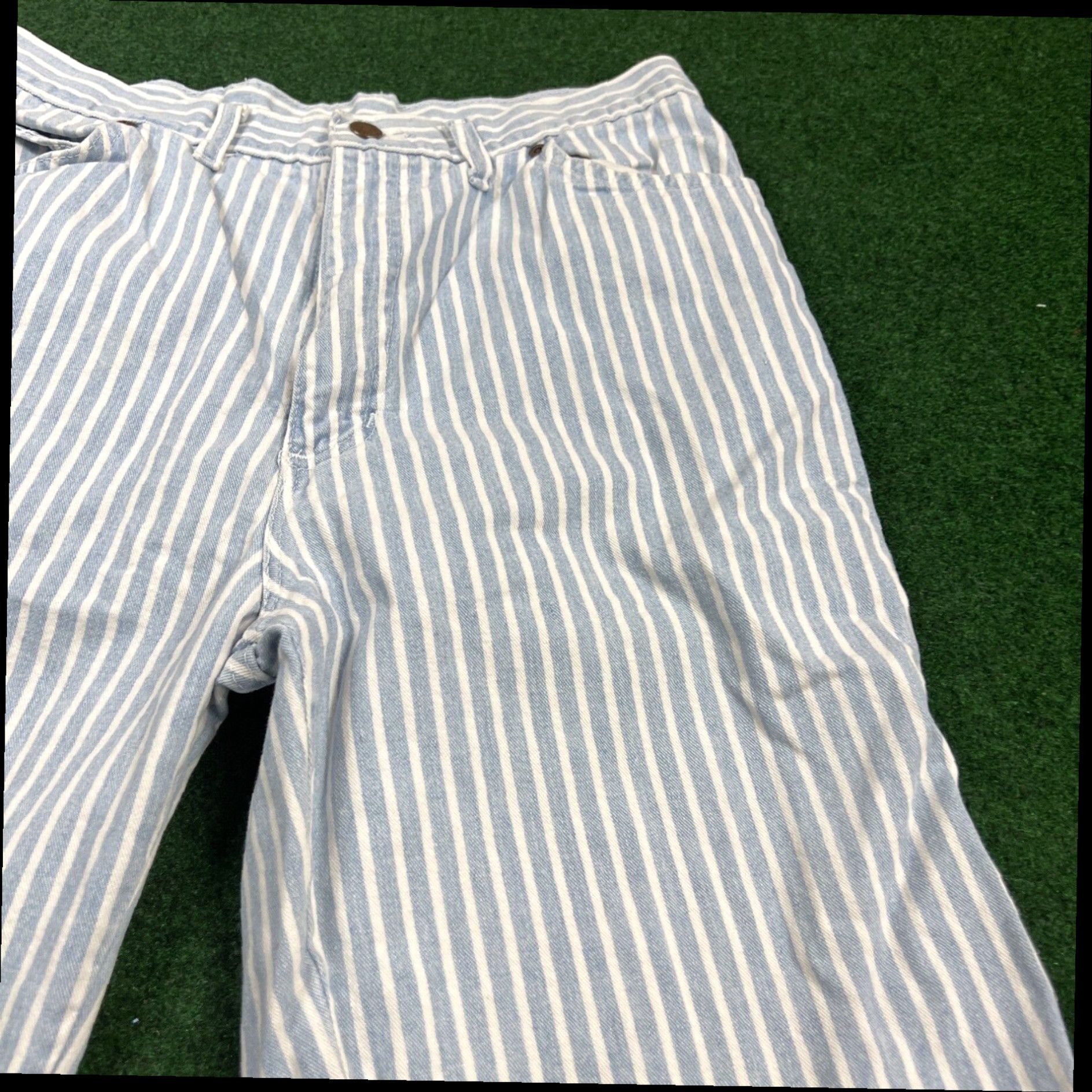Vintage Vintage 90's Bristol Blues Denim Short Size. 33" Measures. 31X9 See Photos Size 24" / US 00 / IT 34 - 5 Thumbnail