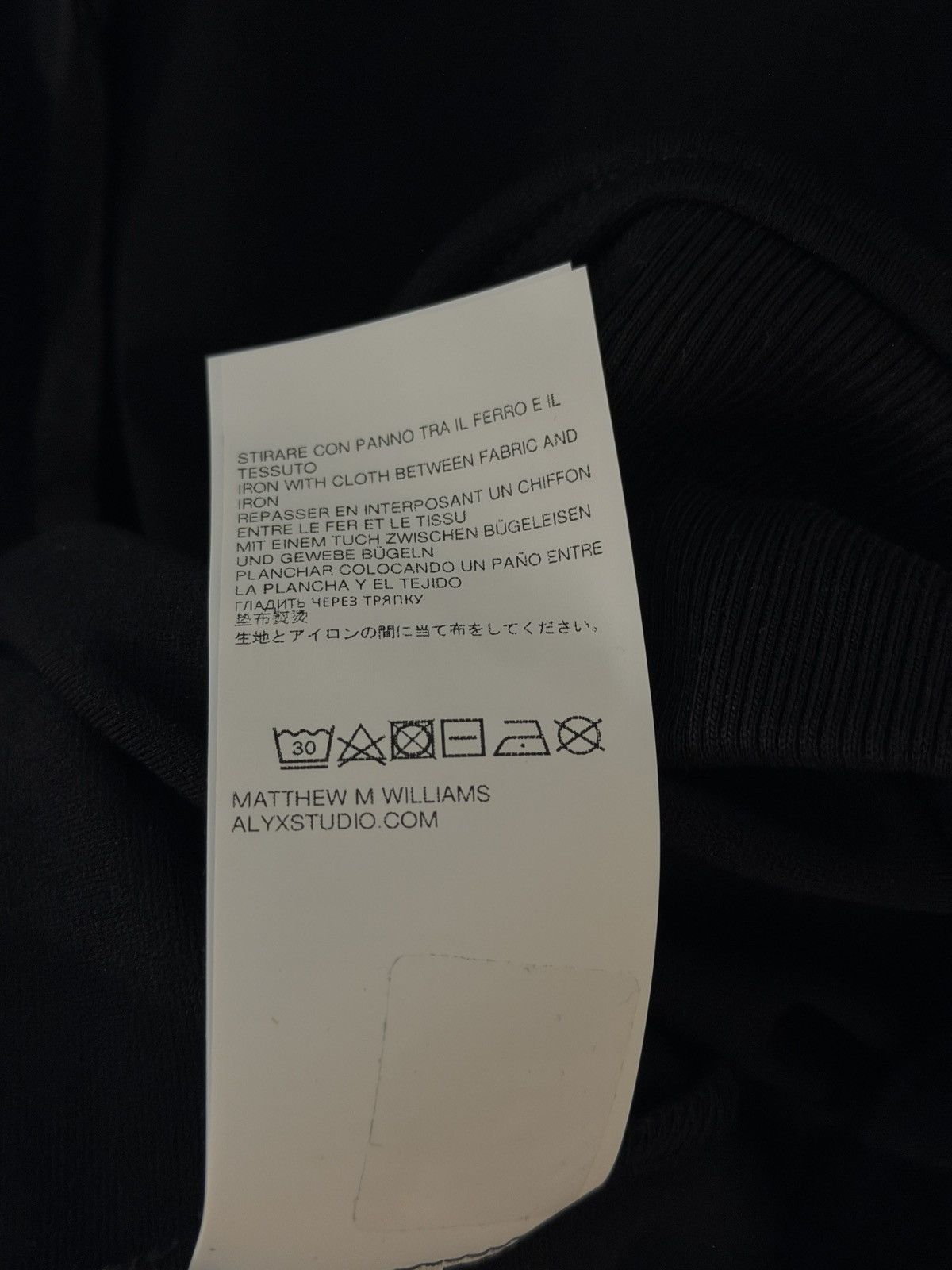 1017 ALYX 9SM 1017 ALYX 9SM BUCKLE DETAILED HOODED SWEATSHIRT Size US L / EU 52-54 / 3 - 5 Thumbnail
