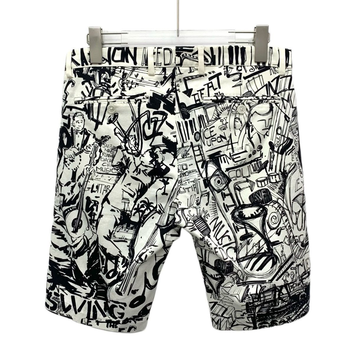 Dolce & Gabbana Dolce Gabbana Graffiti Print Casual Shorts K26WX Size US 32 / EU 48 - 2 Thumbnail