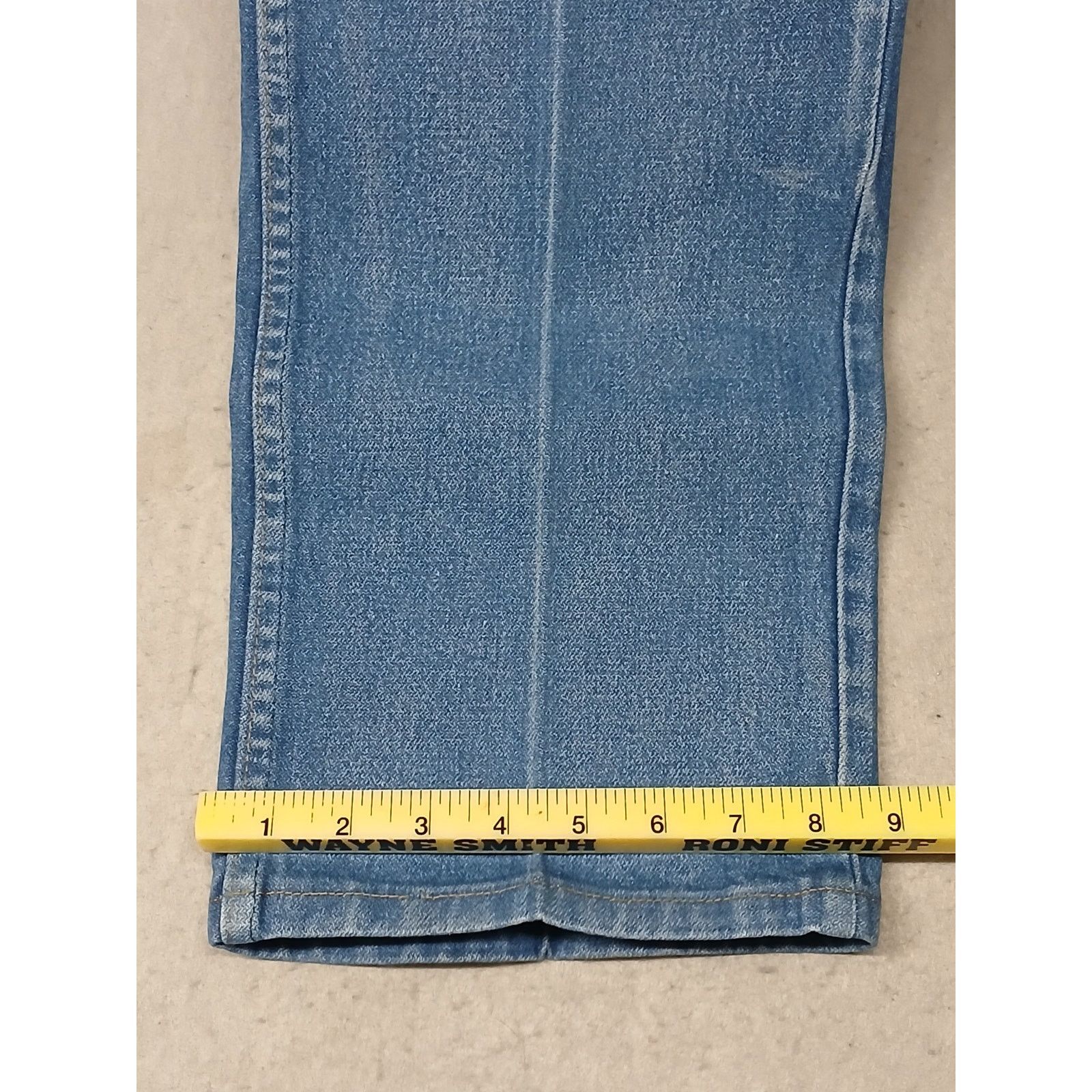 Wrangler Wrangler (38x38) Vintage High Rise Straight Blue Denim Jeans Size US 38 / EU 54 - 2 Thumbnail