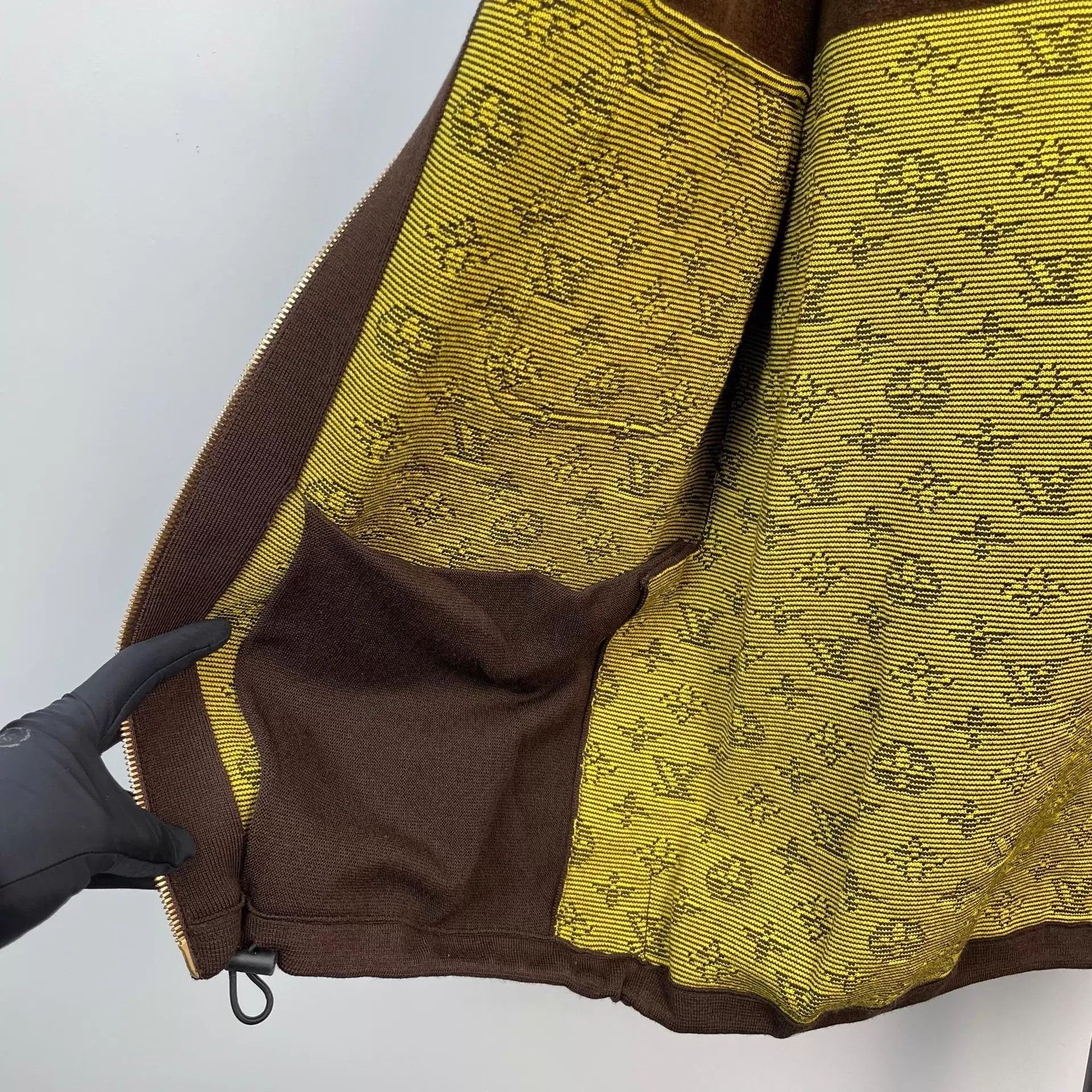 Louis Vuitton Louis Vuitton XXS cardigan Size XXS / US 00 / IT 34 - 2 Thumbnail