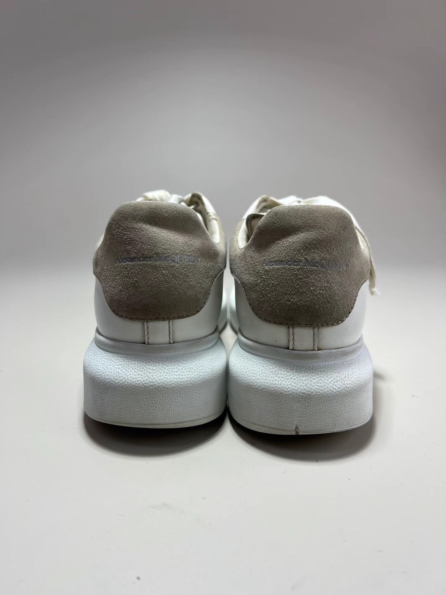 Alexander McQueen ALEXANDER MCQUEEN Suede Heel Tab White Sneakers Size US 9 / IT 39 - 3 Thumbnail