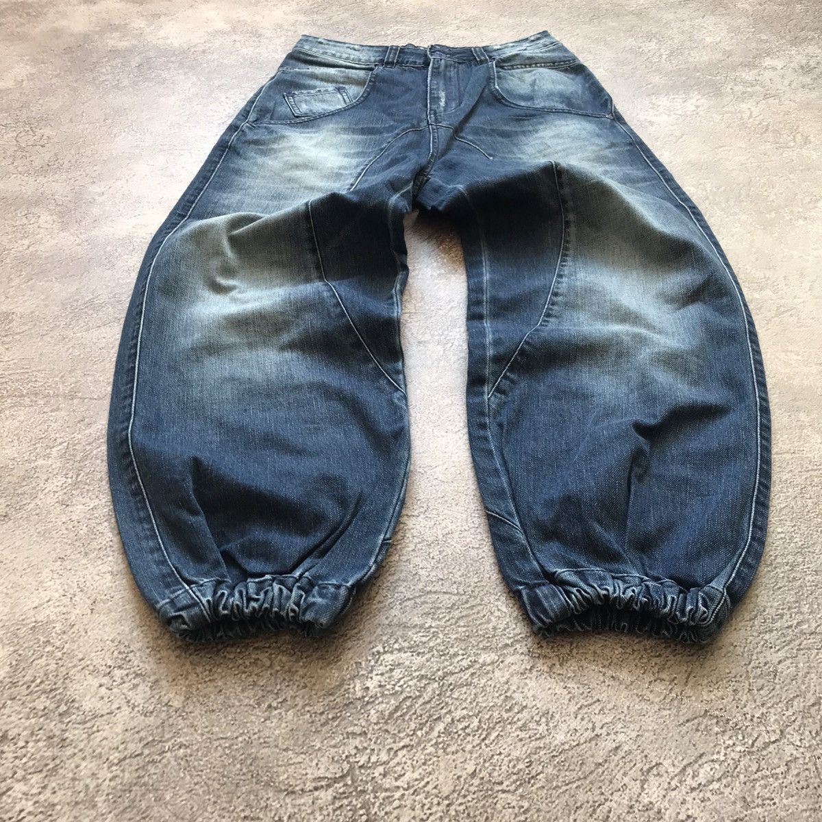 Vintage Vintage 90s Baggy Distressed Thrashed Jeans Skate Grunge 29 Size US 29 - 1 Thumbnail