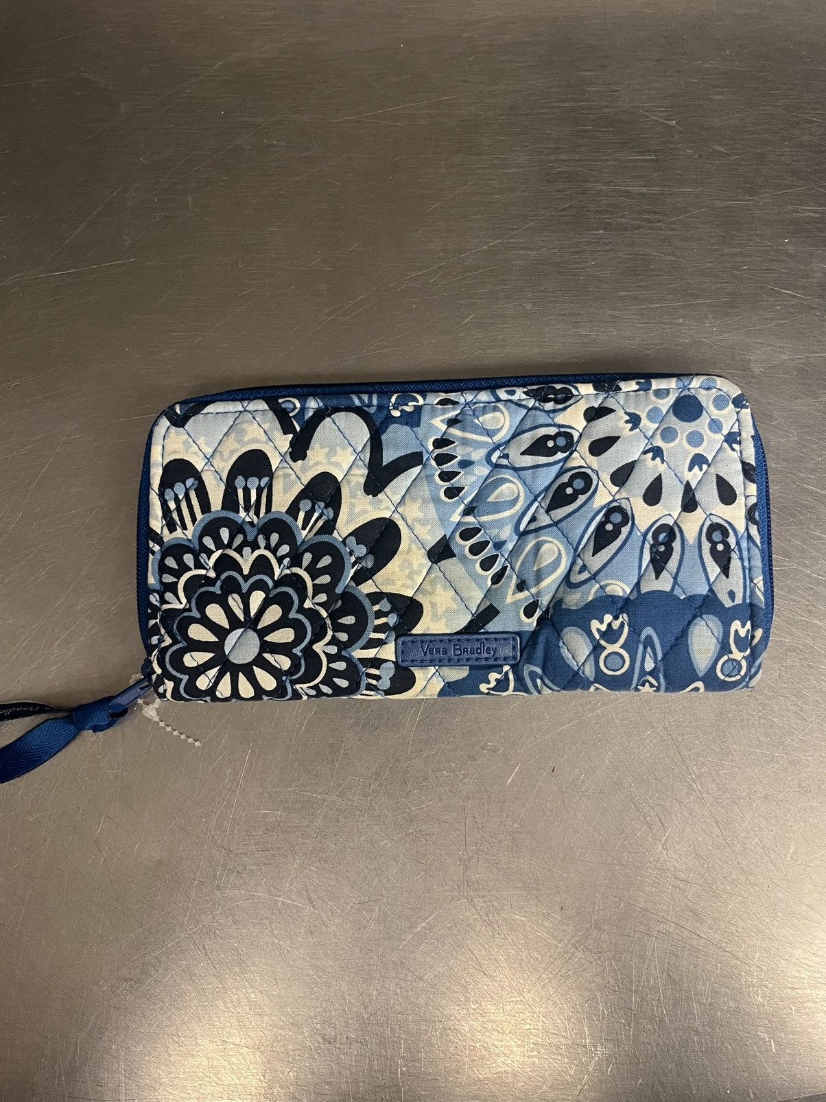 Vera Bradley Vera Bradley Blue Medallion Zip Wallet NWOT Size ONE SIZE - 1 Thumbnail