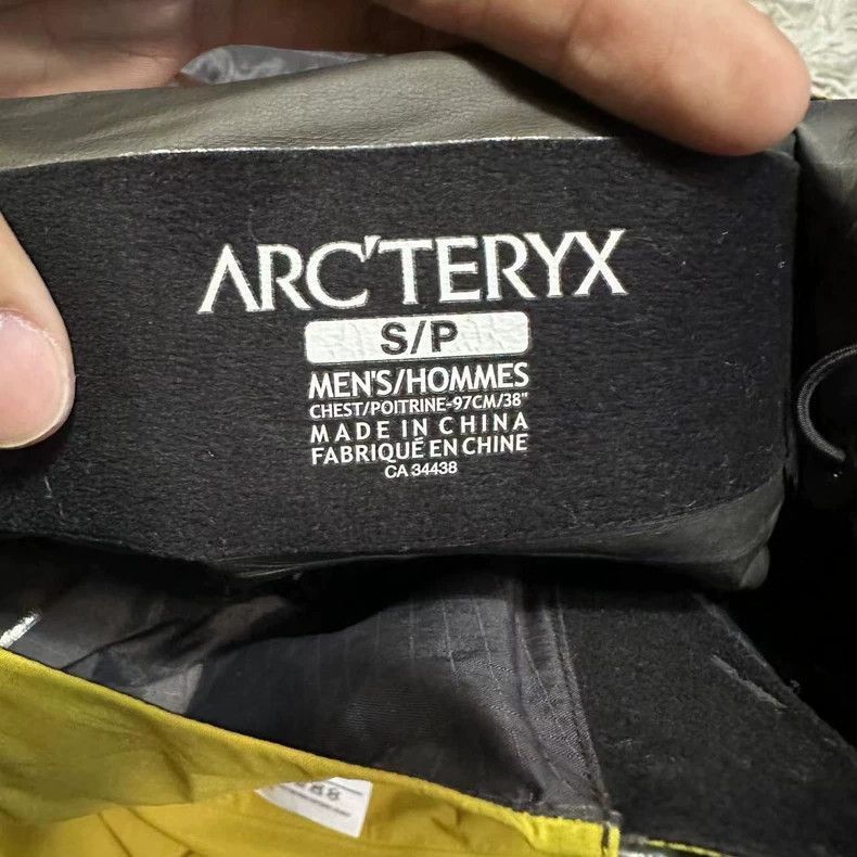 Arc'teryx Arcteryx Beta SL Hard Shell Jacket Yellow Size US S / EU 44-46 / 1 - 6 Thumbnail
