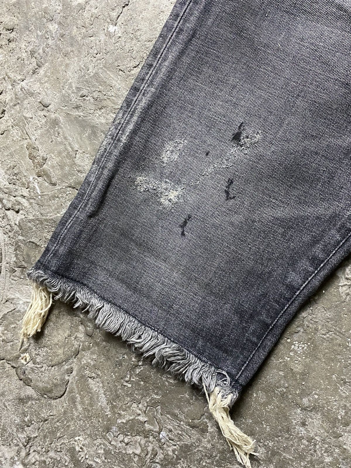 Balmain Balmain Distressed Denim Shorts Size US 32 / EU 48 - 3 Thumbnail