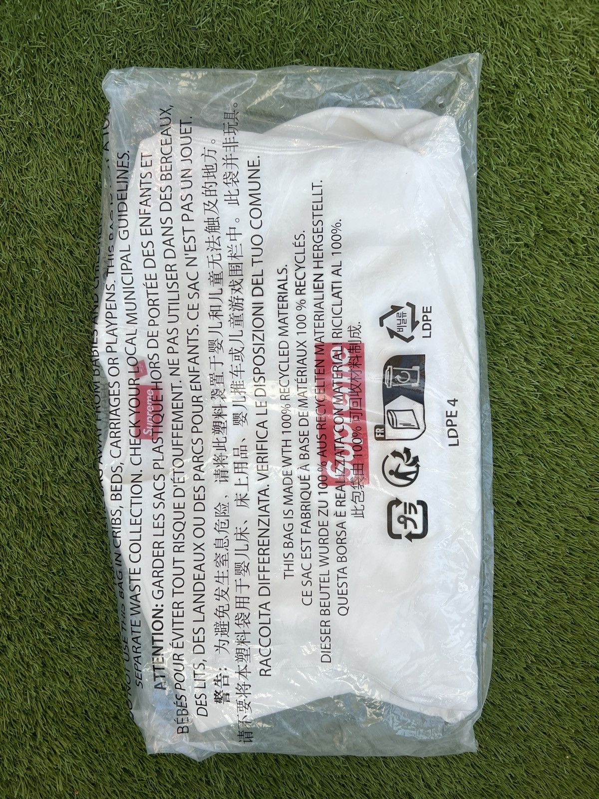 Supreme Supreme Washed Box Logo Crewneck White Size US S / EU 44-46 / 1 - 2 Thumbnail