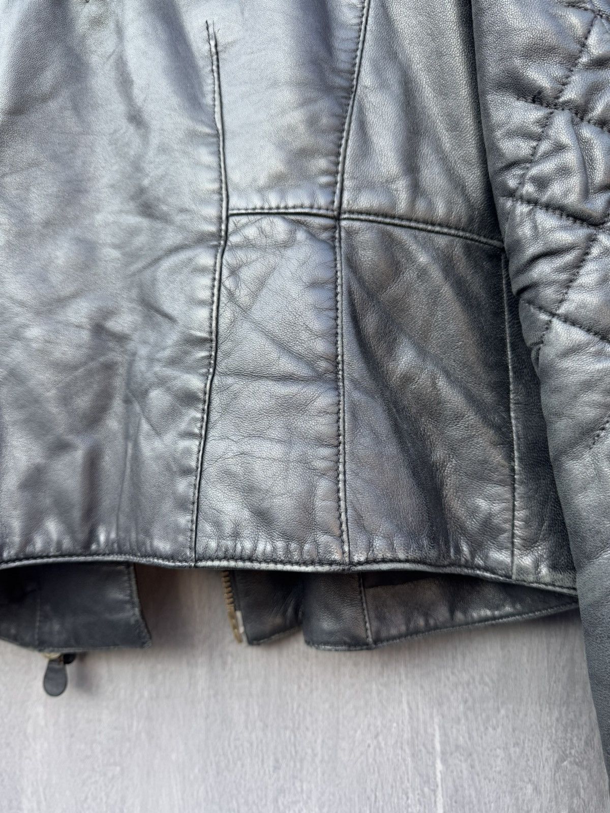 Alexander McQueen Alexander McQueen Leather Quilted Biker Jacket Size 42 Size M / US 6-8 / IT 42-44 - 21 Thumbnail