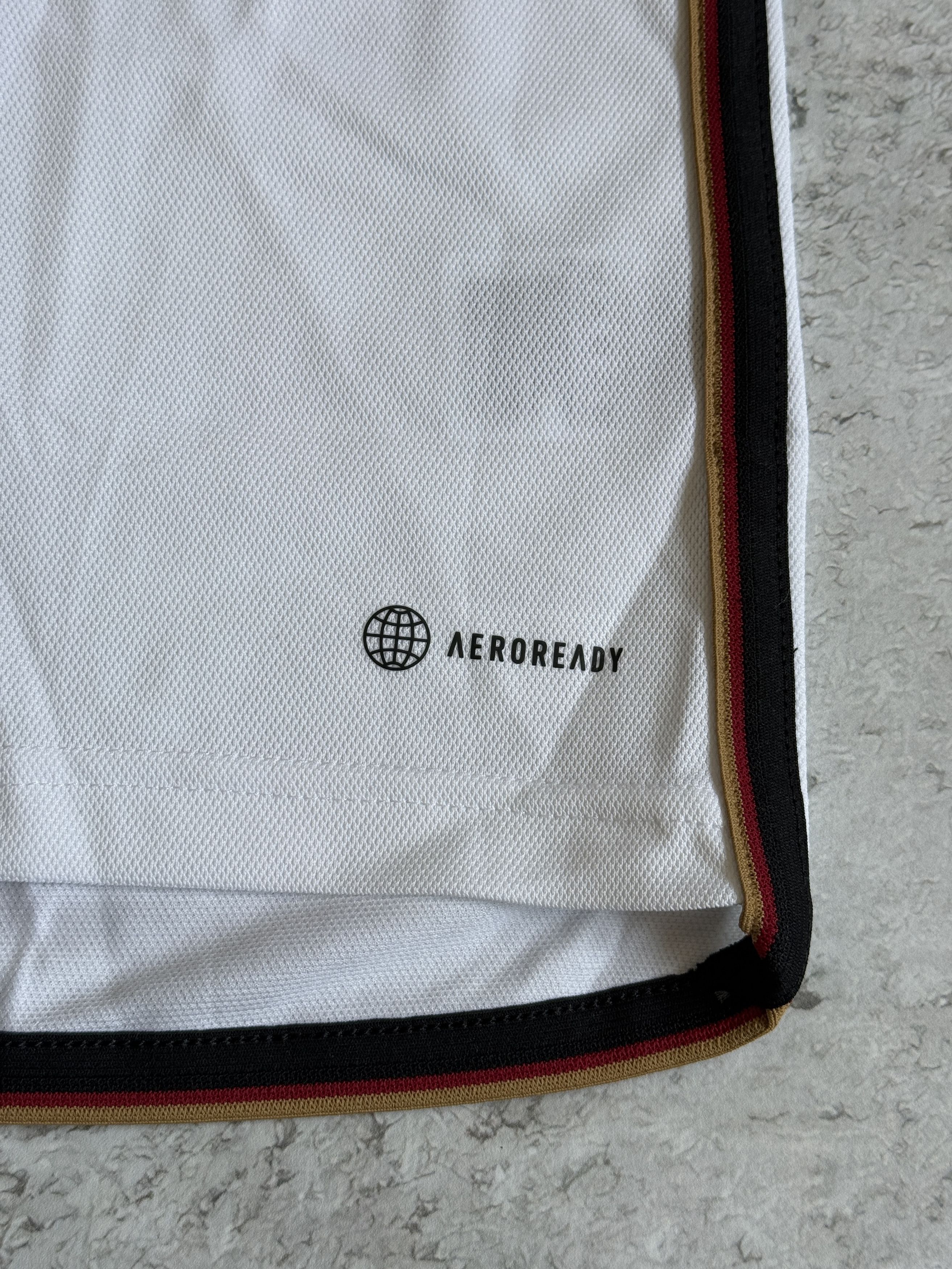 Adidas GERMANY 22/23 SHIRT JERSEY FOOTBALL SOCCER ADIDAS S Size US S / EU 44-46 / 1 - 8 Thumbnail