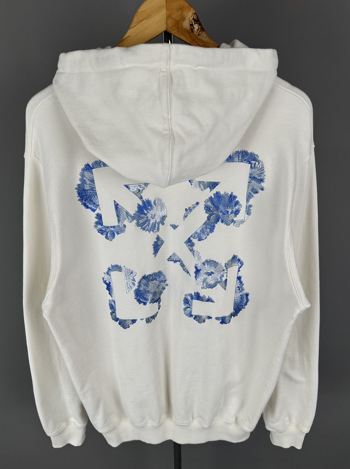 Off-White Off White - Floral Arrows Neutral Hoodie Embroidered Details Size US M / EU 48-50 / 2 - 10 Thumbnail