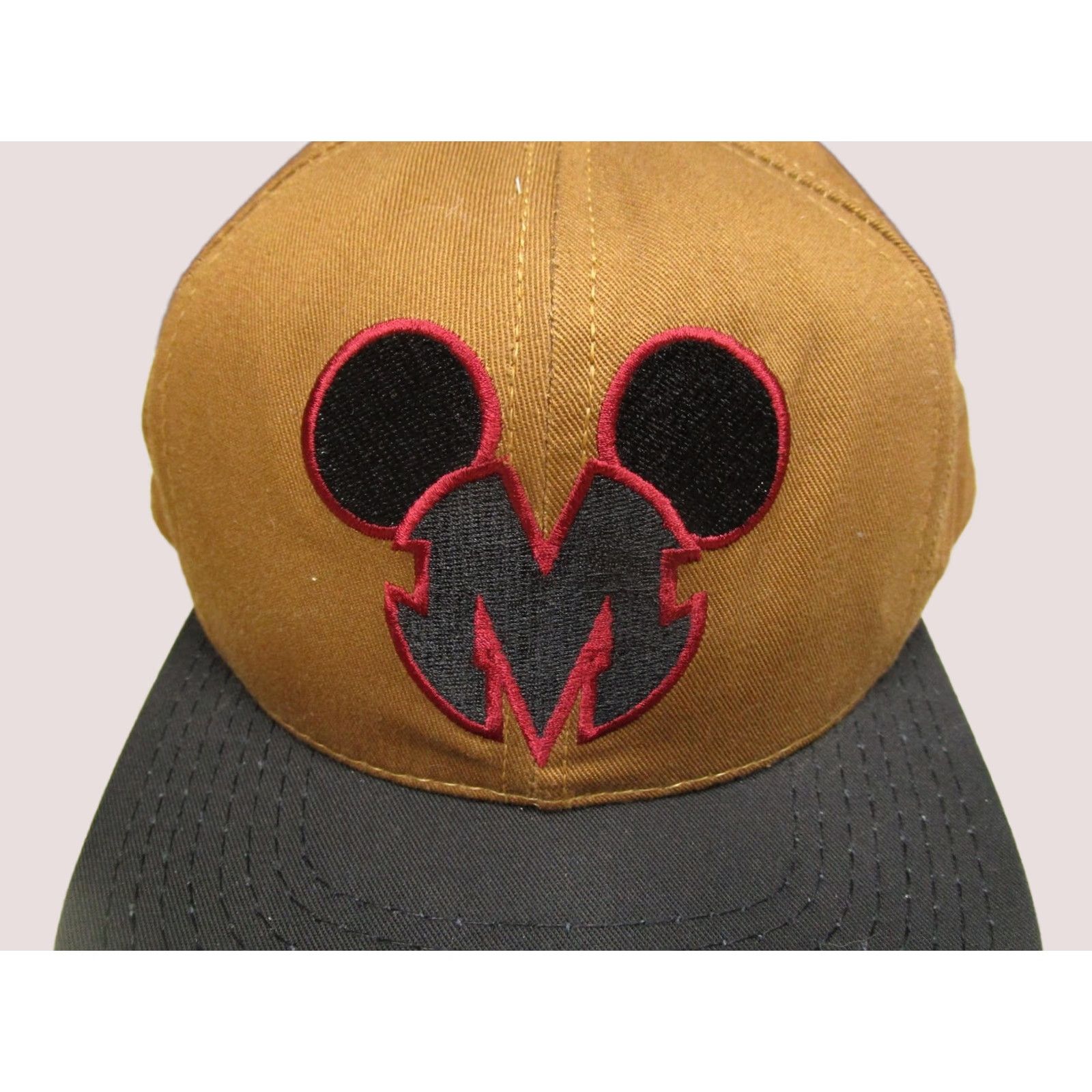 Disney VINTAGE Disney Mickey Mouse Cap Snap Back Men One Size Brown Black Cotton Polyester Twill Adjustable Cap Mens 90s Disney Hat Size ONE SIZE - 1 Thumbnail