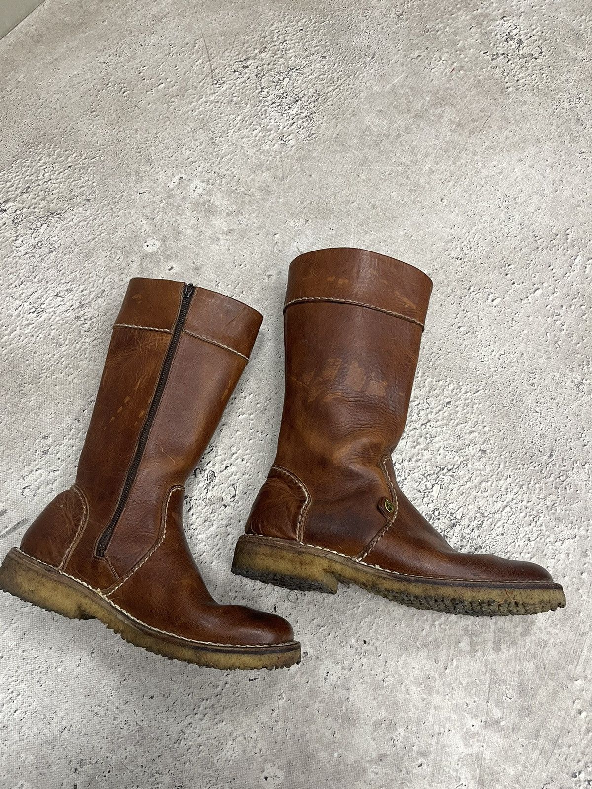 Camel × Vintage Shots Camel 🐪 vintage rare brown leather Size US 9 / EU 42 - 1 Thumbnail
