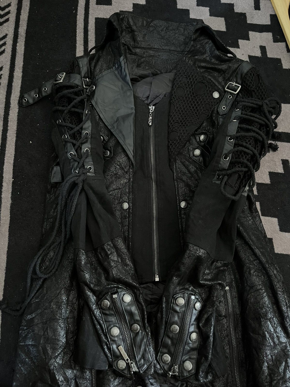 Japanese Brand Crazy Punk rave lace up bondage vkei waxed jacket Size US M / EU 48-50 / 2 - 4 Thumbnail