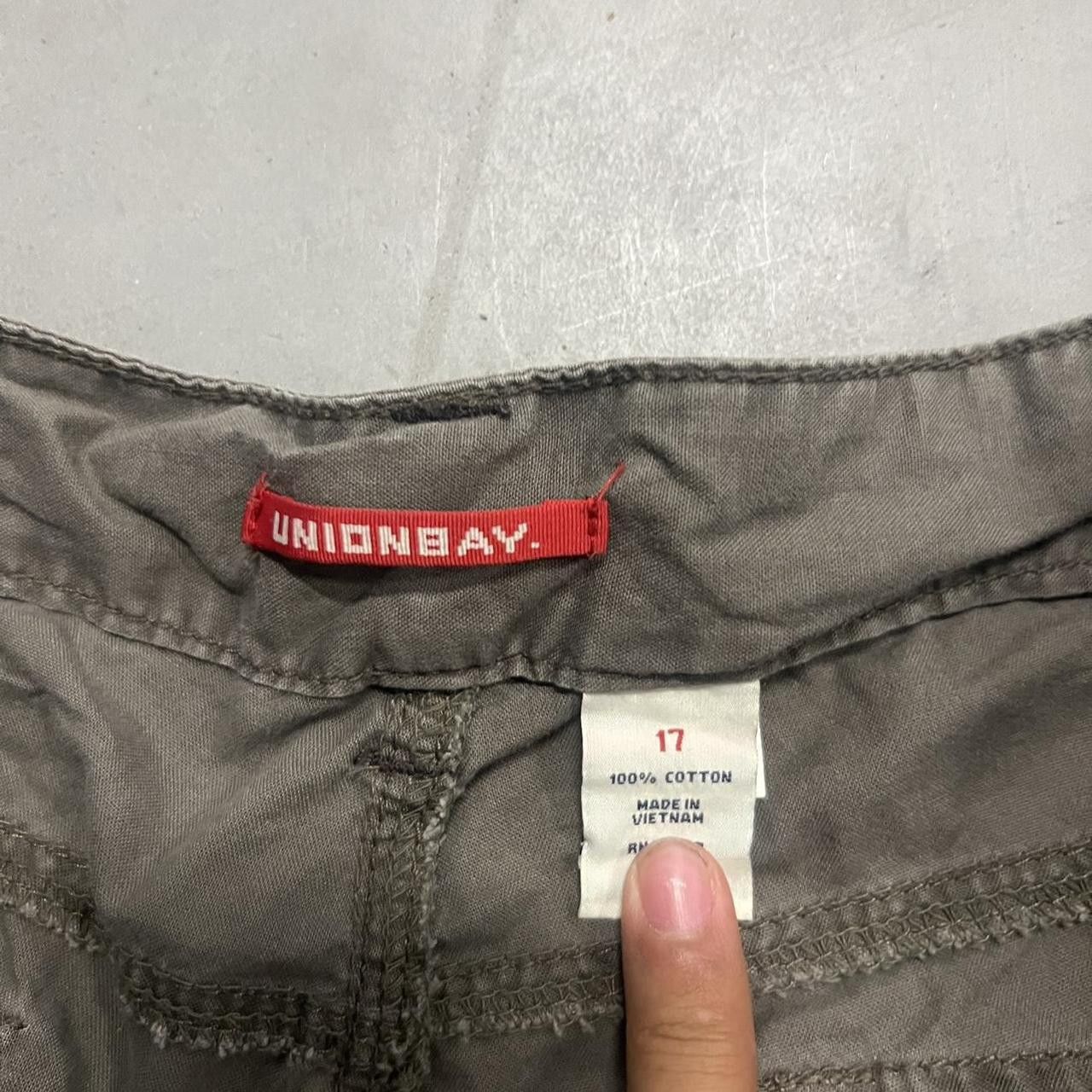 UNIONBAY Crazy Vintage Y2K/2000s super Baggy skater style Union bay Cargo Shorts ! Size US 36 / EU 52 - 6 Thumbnail