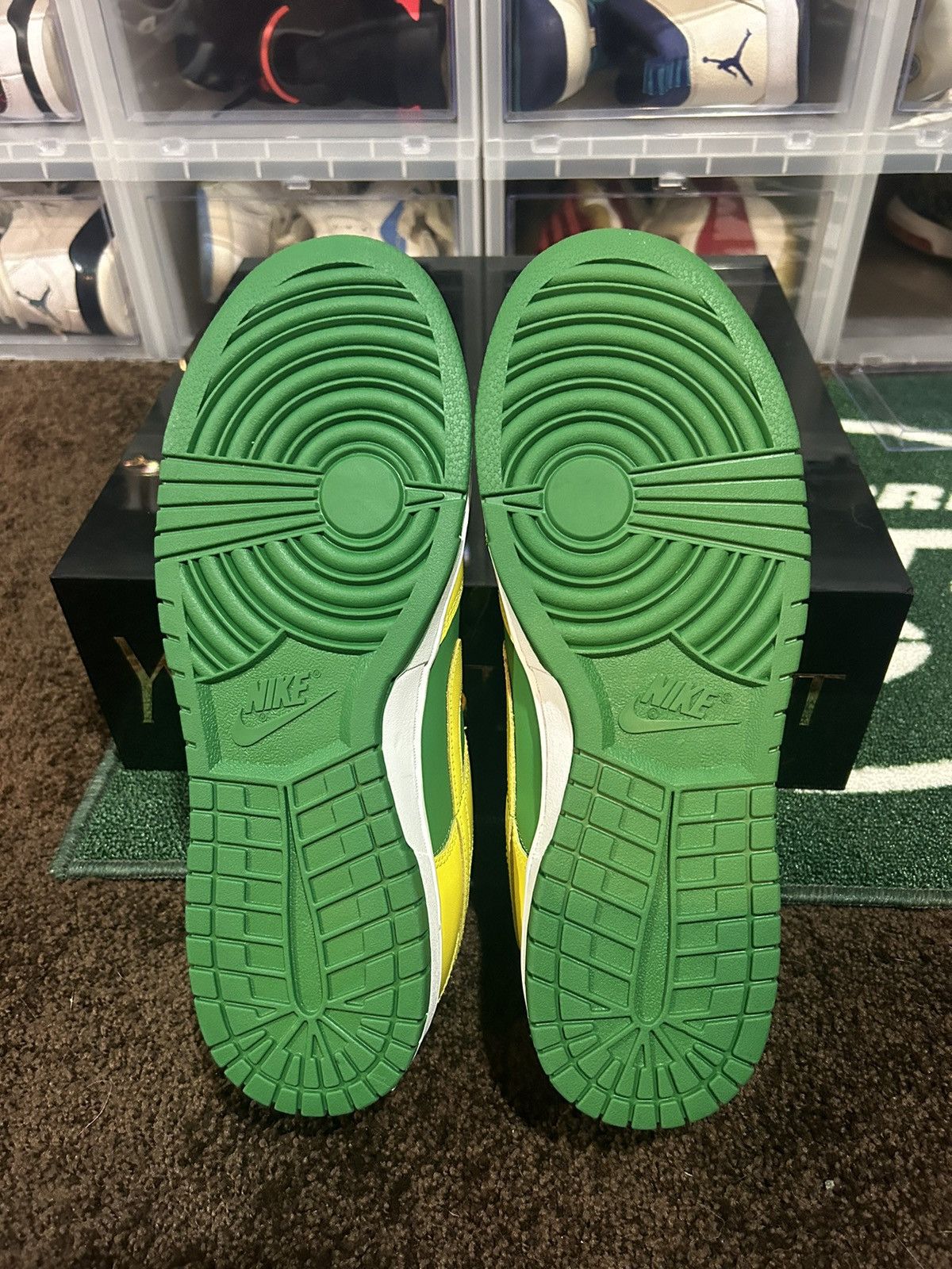 Designer Nike dunk low reverse Brazil Size US 11 / EU 44 - 5 Thumbnail