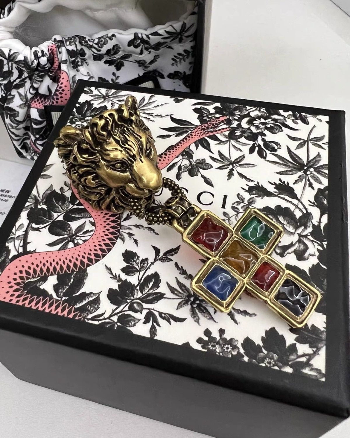 Gucci Runway Cross lion ring New s Size ONE SIZE - 4 Thumbnail