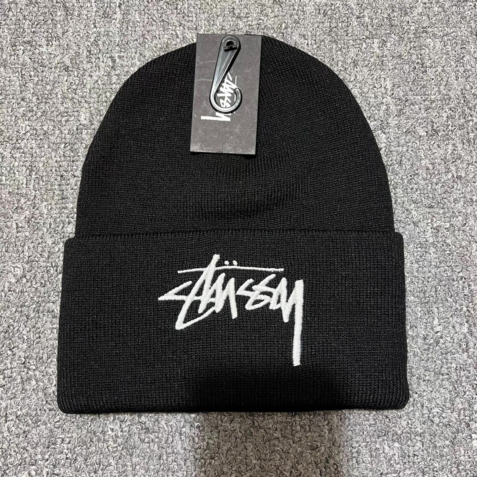 Stussy Stüssy Classic Embroidered Large Logo Knit Beanie Q7 Size ONE SIZE - 4 Thumbnail