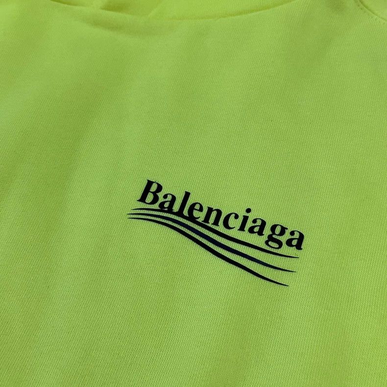 Balenciaga Balenciaga Logo printed wave hooded sweater Size US L / EU 52-54 / 3 - 3 Thumbnail