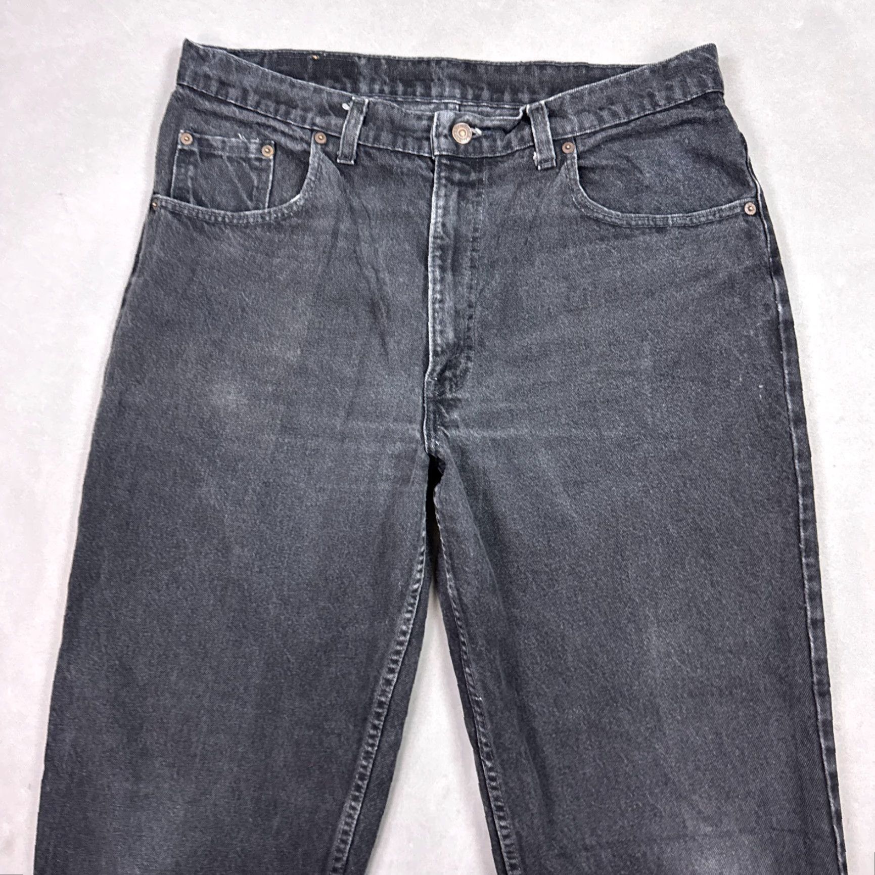 Levi's Vintage Levi's 560 Jeans Mens 38x30 Black 90s Loose Made USA Pants Denim Jeans 560 Mens Size US 38 / EU 54 - 2 Thumbnail