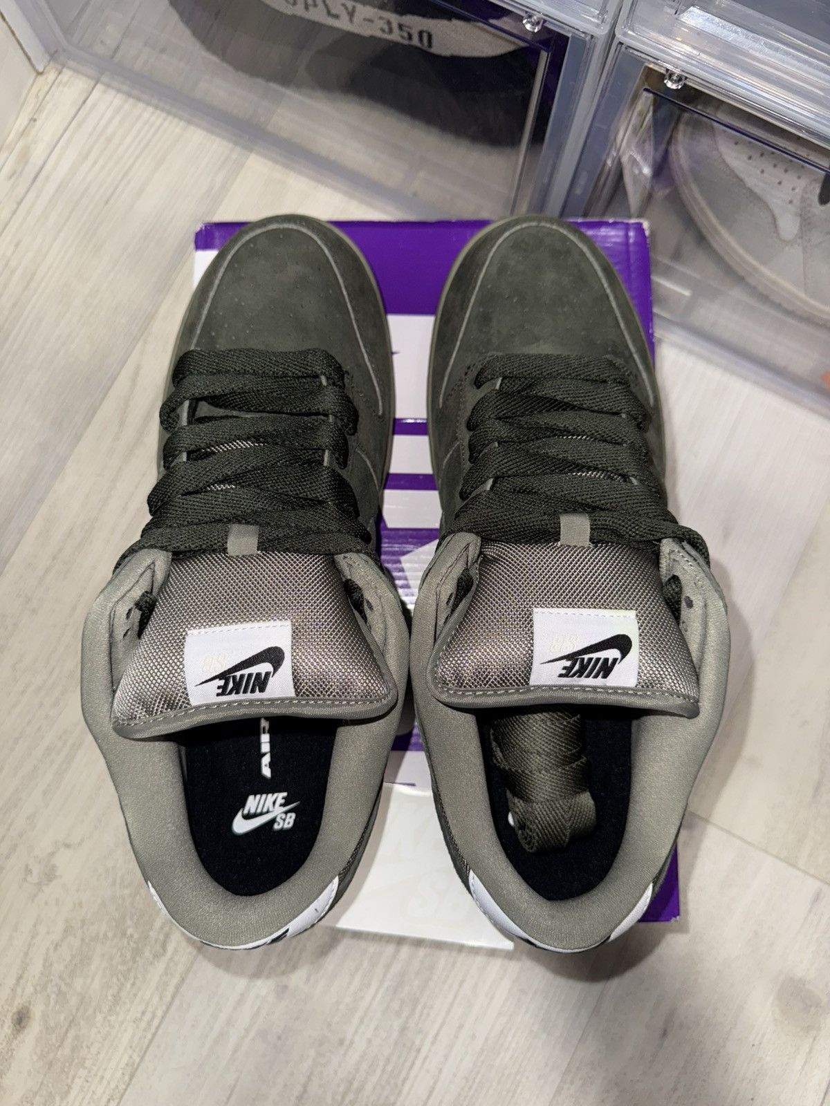 Nike SB Nike SB Dunk Low Pro B Sequoia Size US 12 / EU 45 - 6 Thumbnail