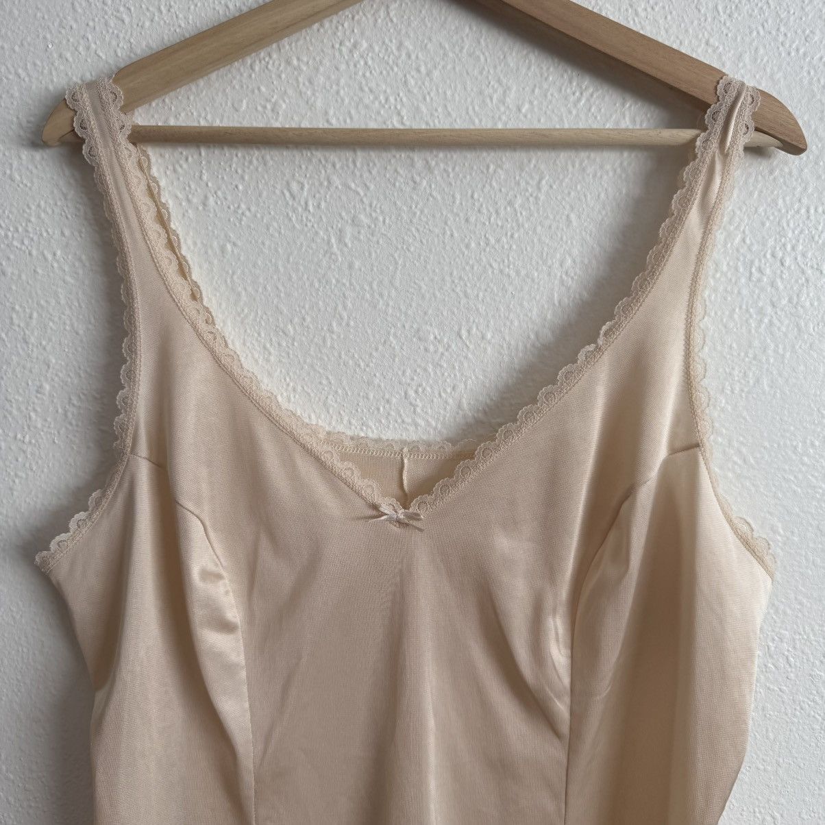 Vintage WARNERS Vintage 90s Beige Lace Trim Thin Strap Camisole Top Size L / US 10 / IT 46 - 2 Thumbnail