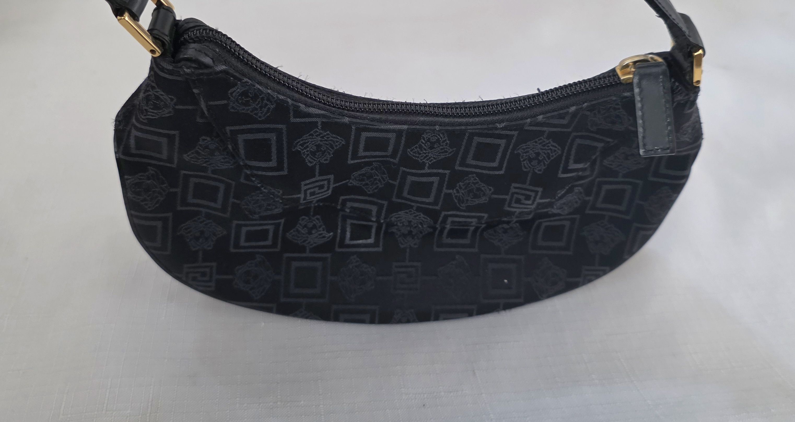 Versace Versace Vintage Canvas Medusa All Over Print Shoulder bag Size ONE SIZE - 14 Thumbnail